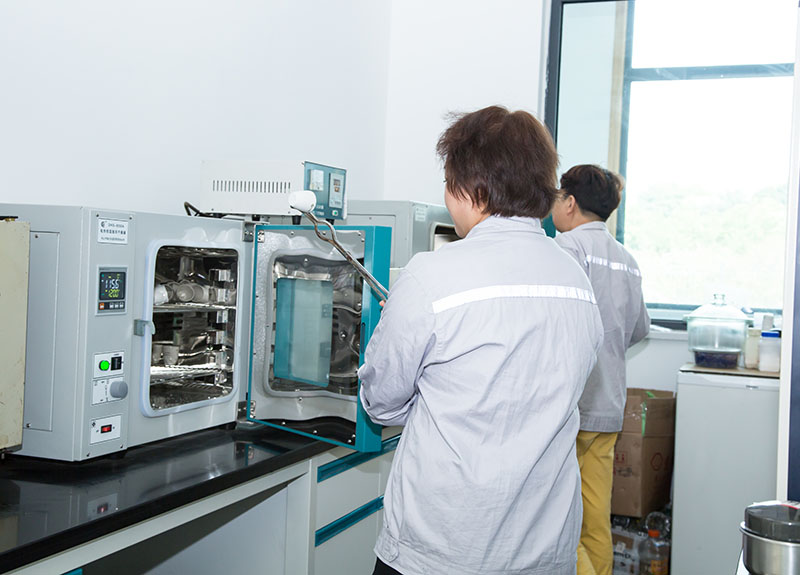 參觀(guān)工廠(chǎng)